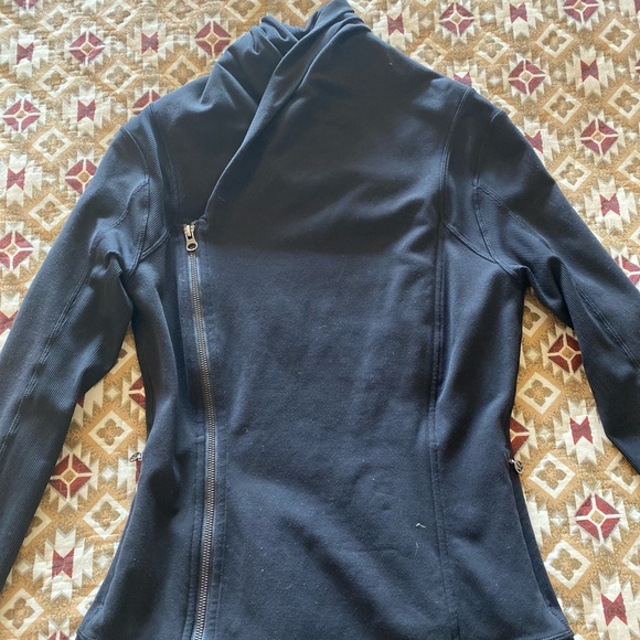 Lululemon Bhakti Yoga Sweater - Picture 2 of 4